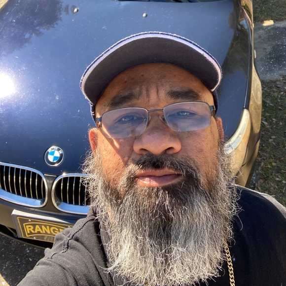 Meet your Posher, Kenneth - Picture 1 of 1